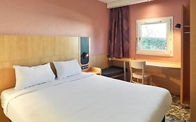 Ibis Rungis 3*